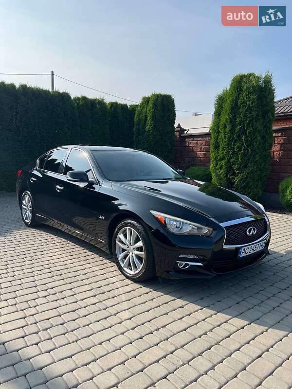 Infiniti Q50 (2016)