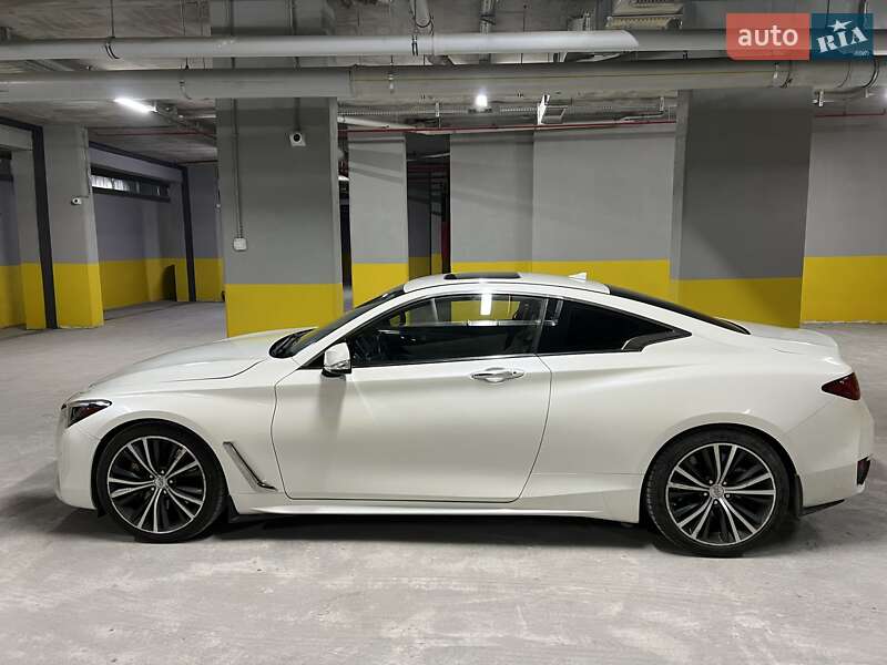 Infiniti Q60 (2017)