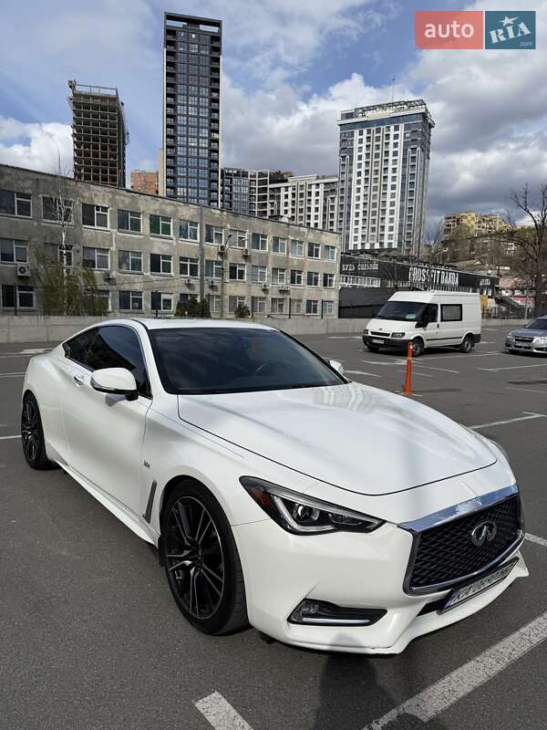 Infiniti Q60 (2017)