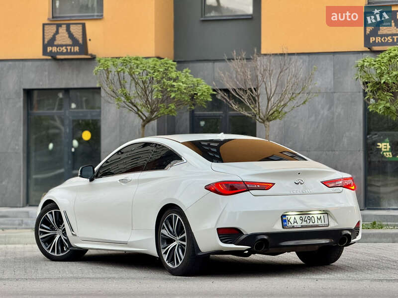 Infiniti Q60 (2018)