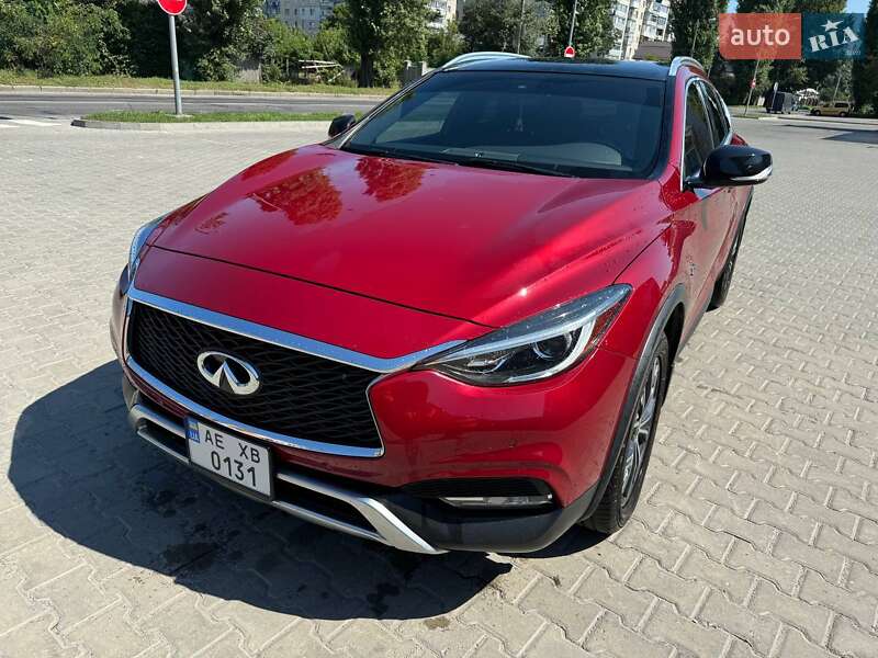 Infiniti Qx30 (2016)