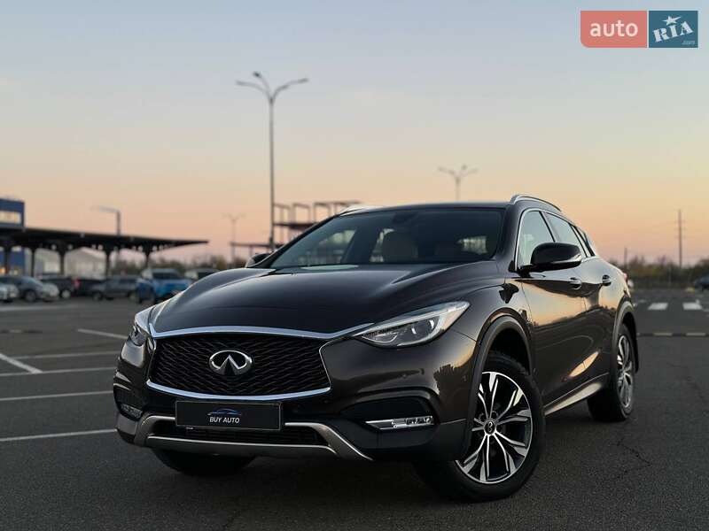 Infiniti Qx30 (2017)
