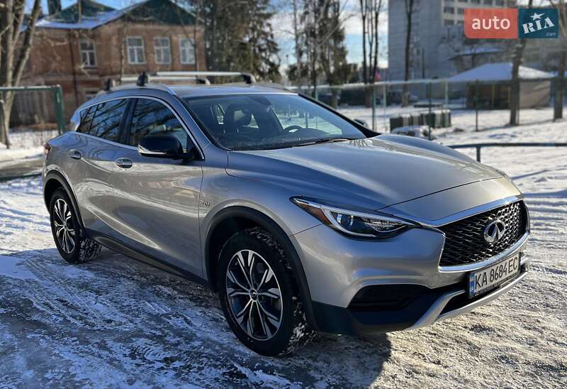 Infiniti Qx30 (2017)
