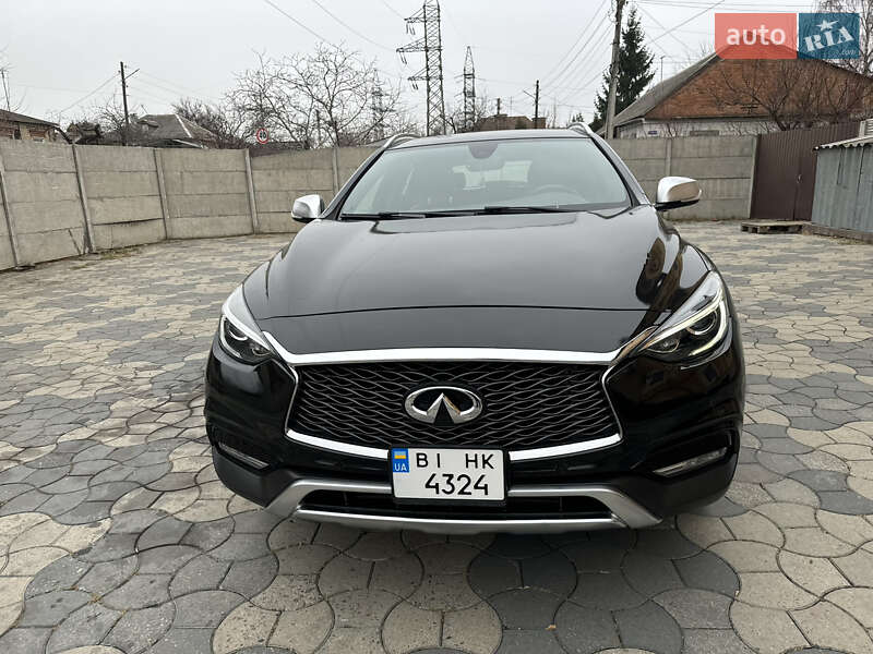 Infiniti Qx30 (2017)
