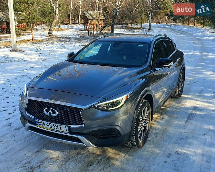 Infiniti Qx30 (2016)