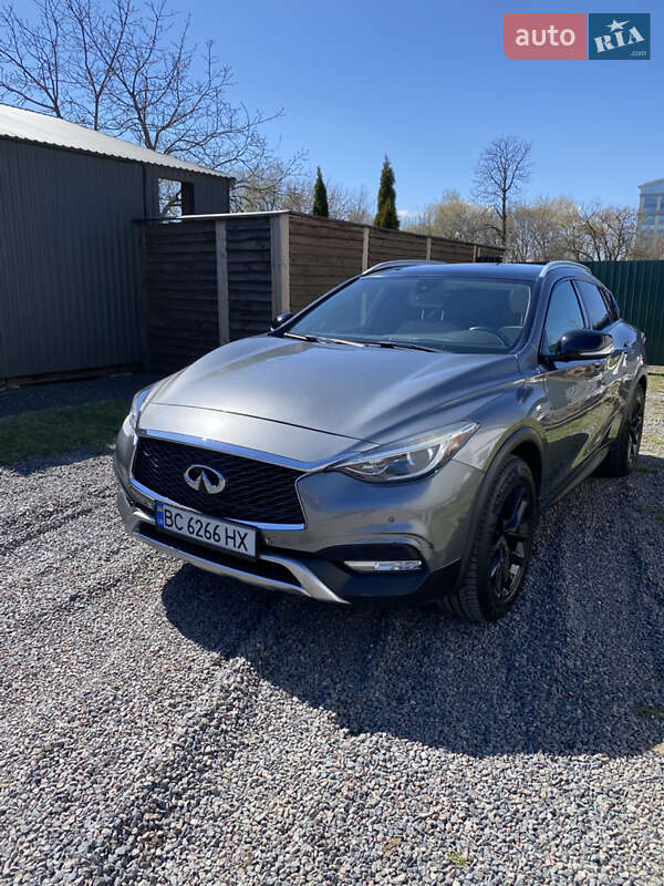 Infiniti Qx30 (2016)