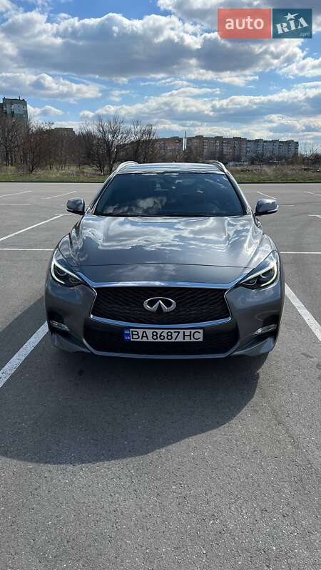 Infiniti Qx30 (2017)