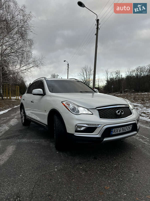Infiniti Qx50 (2015)