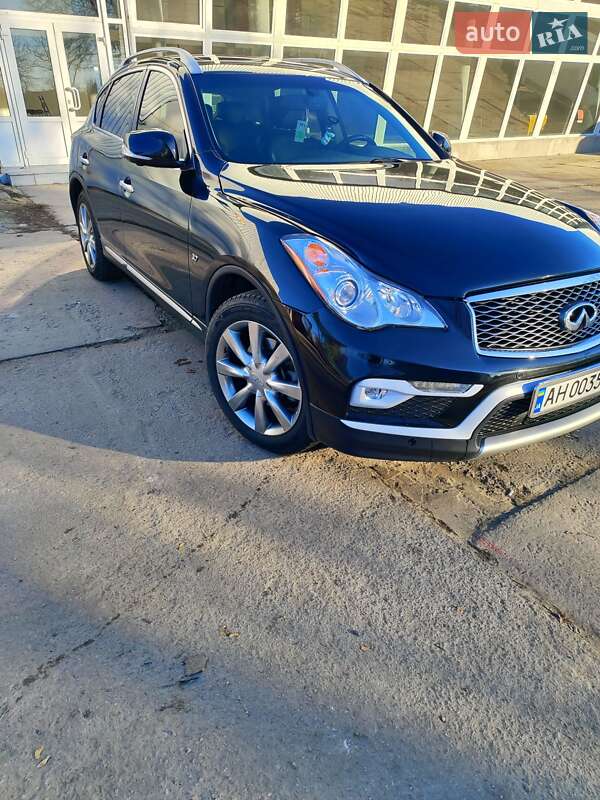 Infiniti Qx50 (2016)