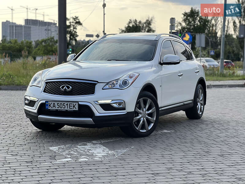 Infiniti Qx50 (2016)