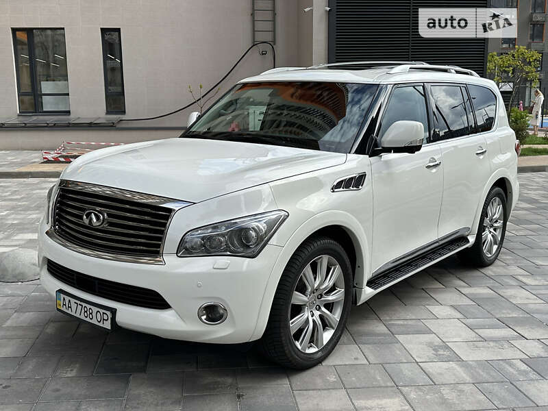Infiniti Qx56 (2011)
