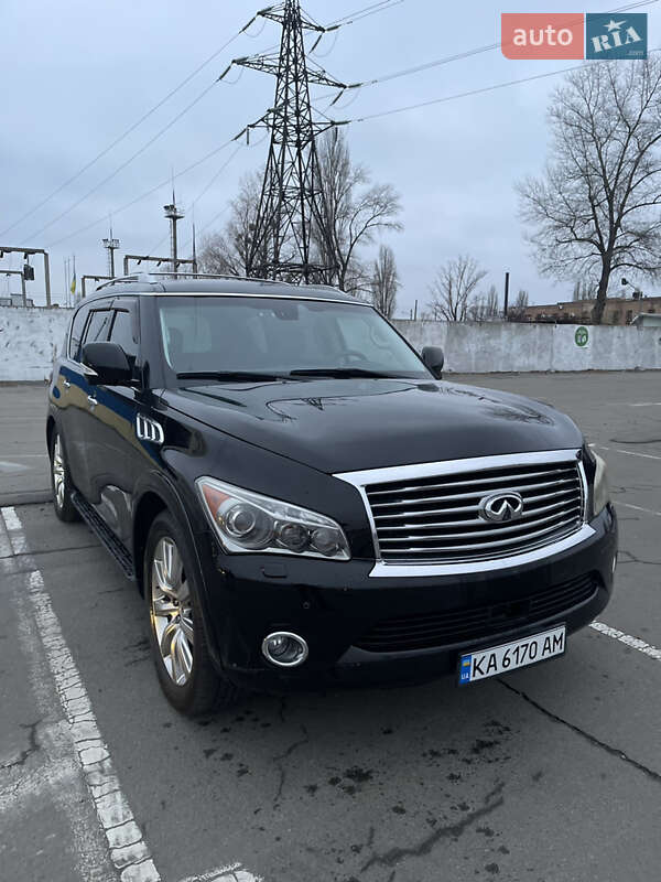 Infiniti Qx56 (2010)