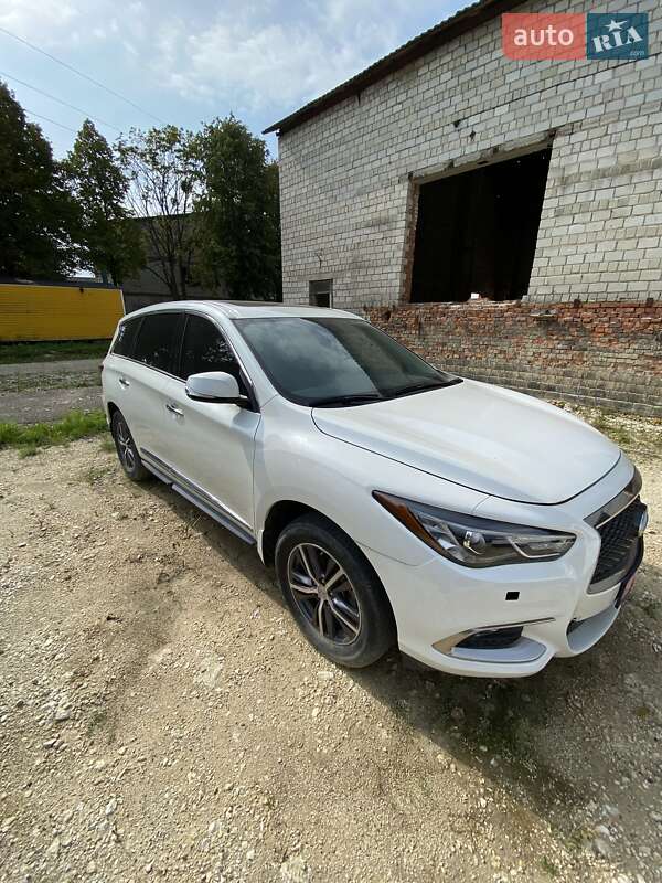 Infiniti Qx60 (2017)