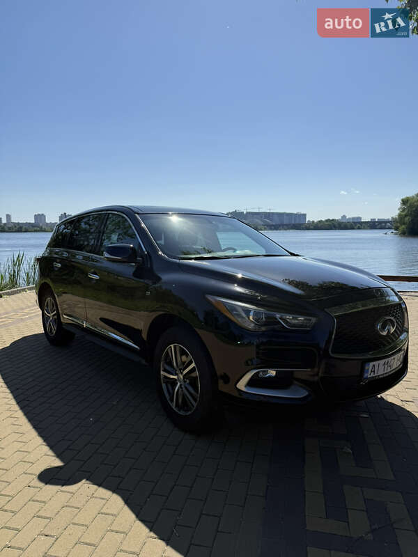 Infiniti Qx60 (2016)