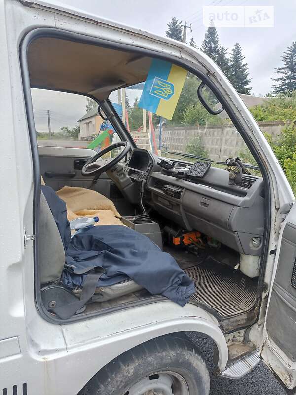 Isuzu Midi . (1993)
