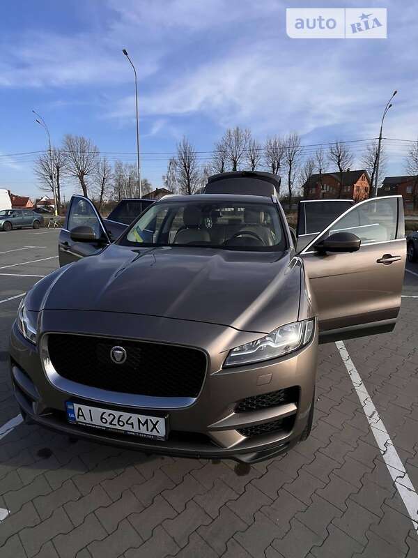 Jaguar F-pace (2016)