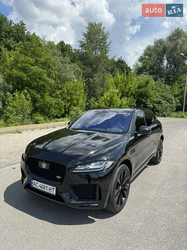 Jaguar F-pace (2016)