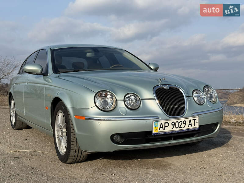 Jaguar S-type (2006)