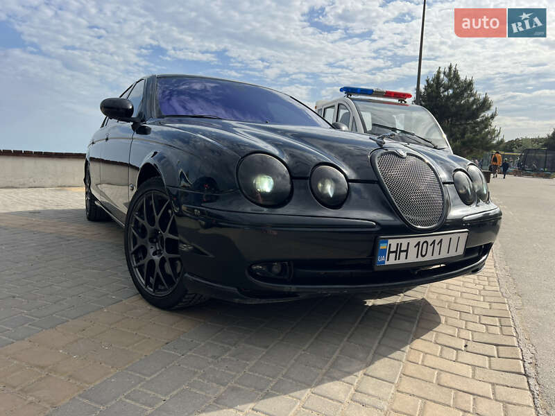 Jaguar S-type (2001)