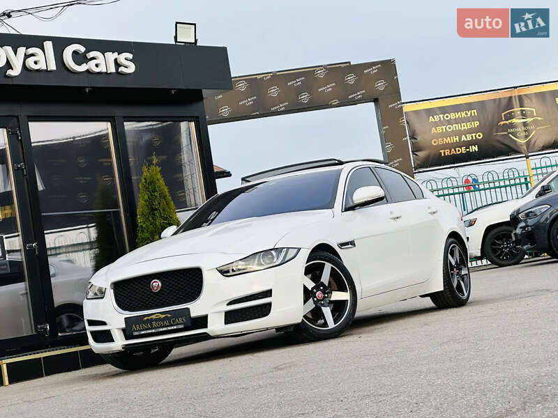 Jaguar Xe (2016)