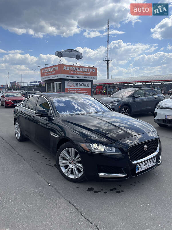 Jaguar Xf (2016)