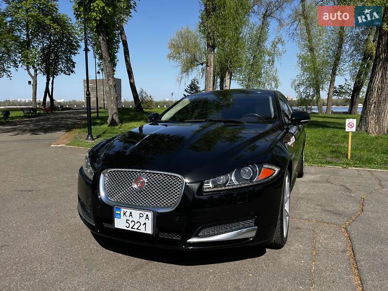 Jaguar Xf (2014)