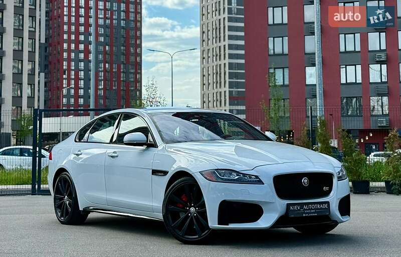 Jaguar Xf (2015)