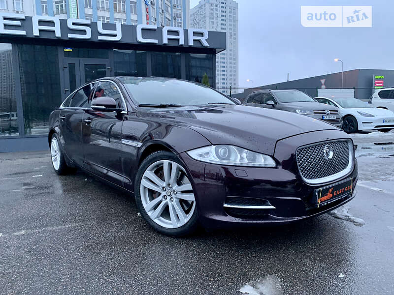 Jaguar Xj (2011)