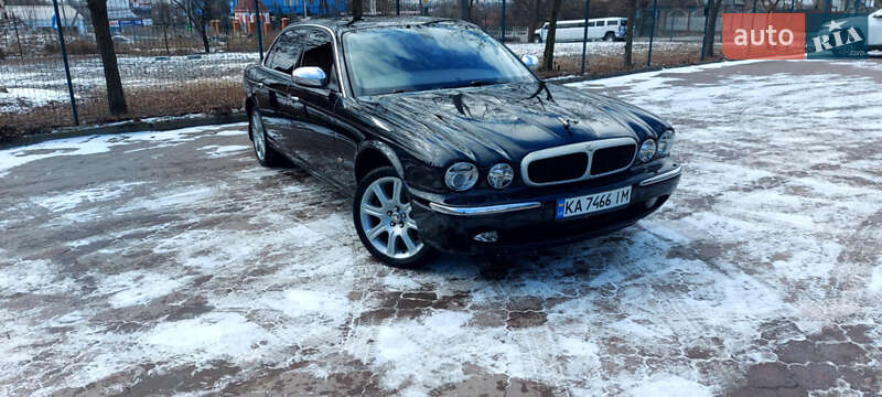 Jaguar Xj (2006)