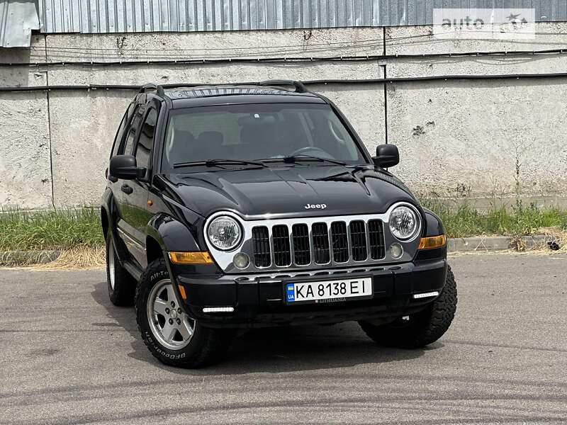 Jeep Cherokee (2005)