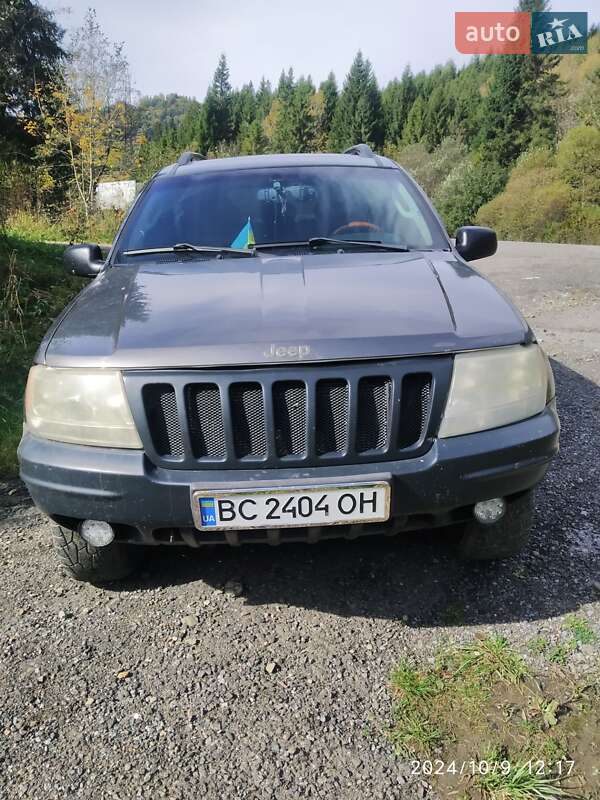Jeep Cherokee (2004)