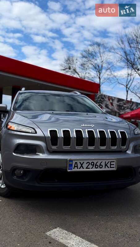 Jeep Cherokee (2014)