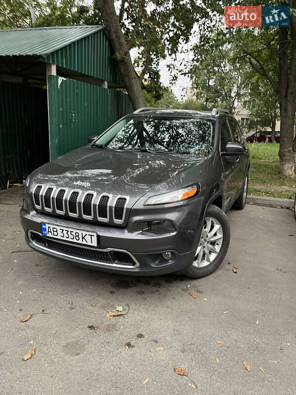 Jeep Cherokee (2016)