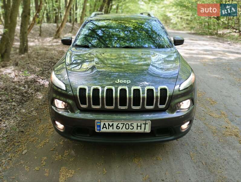 Jeep Cherokee (2015)