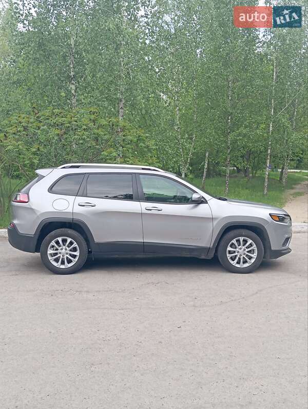 Jeep Cherokee (2020)