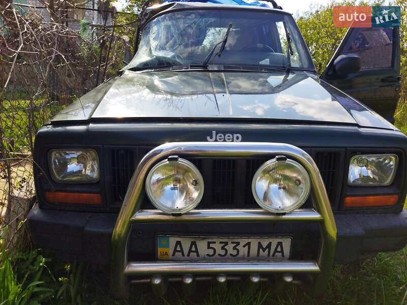 Jeep Cherokee (1998)