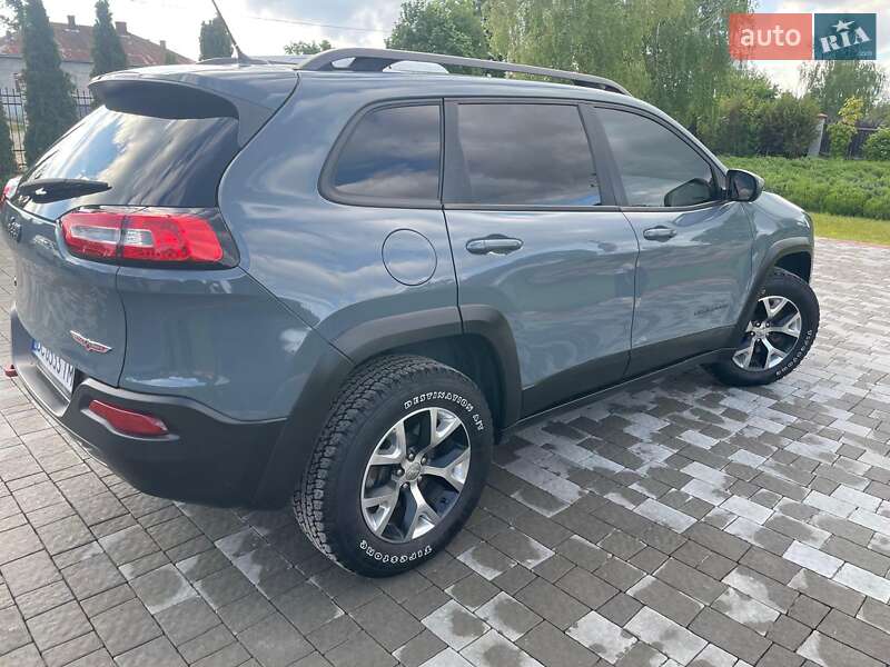 Jeep Cherokee (2014)