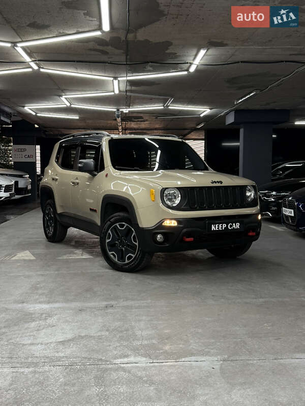 Jeep Renegade (2016)