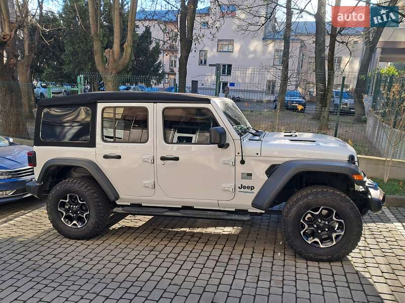 Jeep Wrangler (2022)