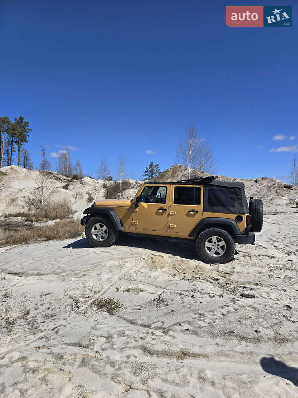 Jeep Wrangler (2013)