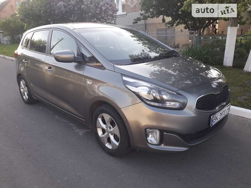 Kia Carens (2013)