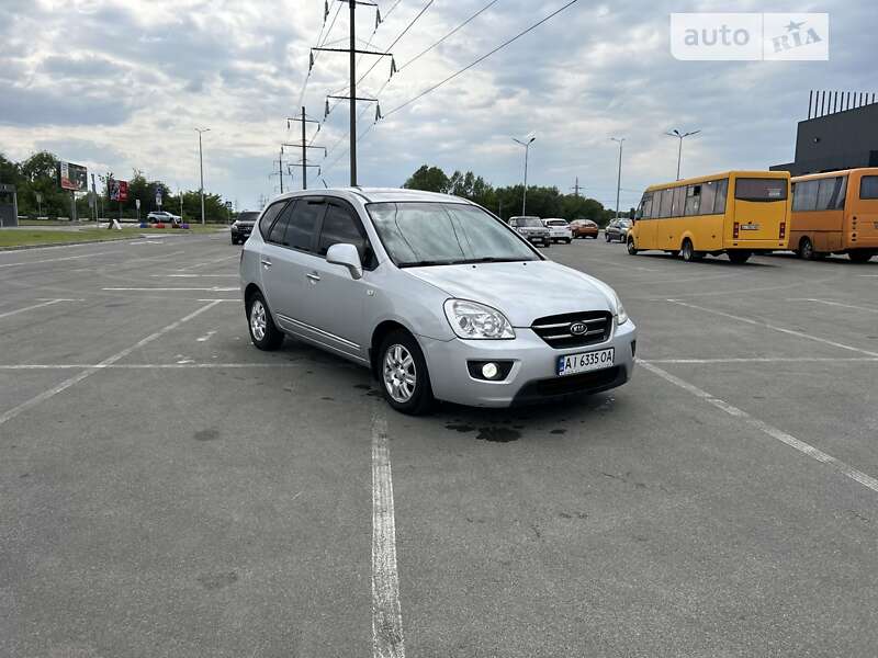Kia Carens (2007)