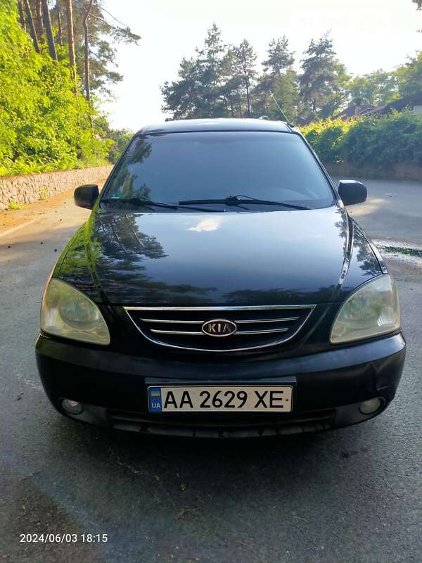 Kia Carens (2004)