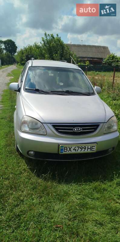 Kia Carens (2003)