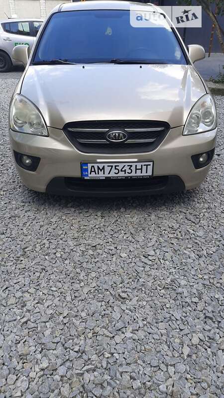 Kia Carens (2007)