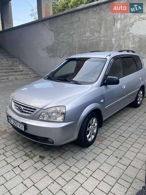 Kia Carens (2007)
