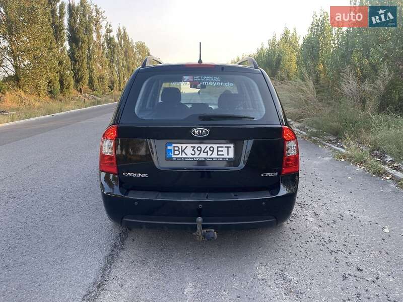 Kia Carens (2008)