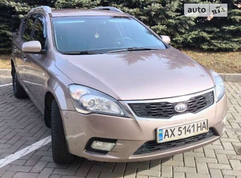 Kia Ceed (2010)