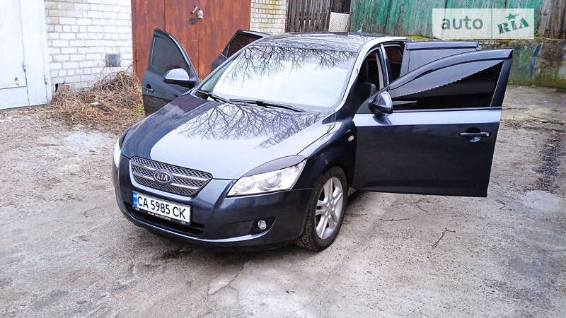 Kia Ceed (2007)