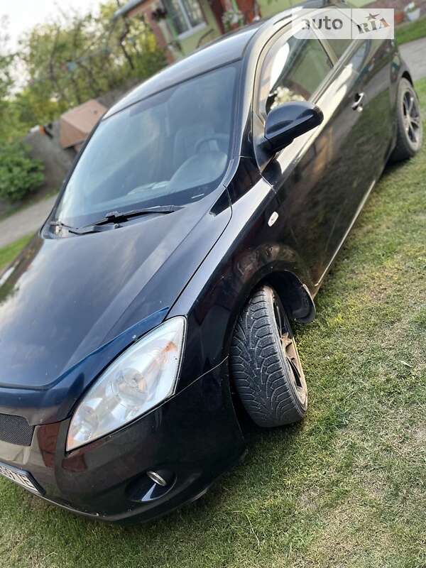 Kia Ceed (2008)